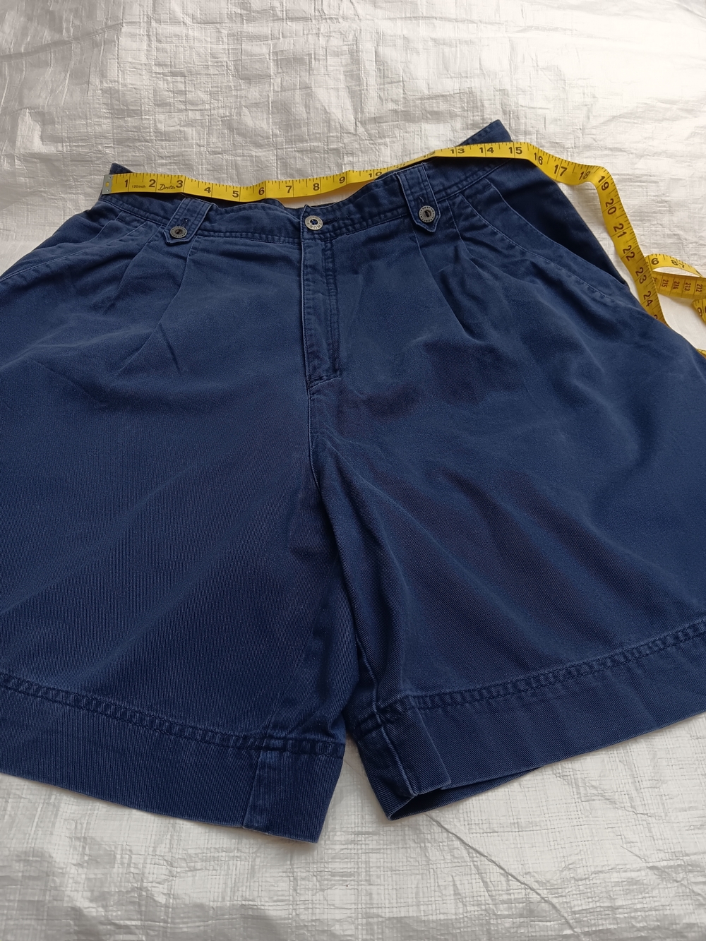 ( SOLD)Liz Sport brand womens navy  cotton shorts with tab waist